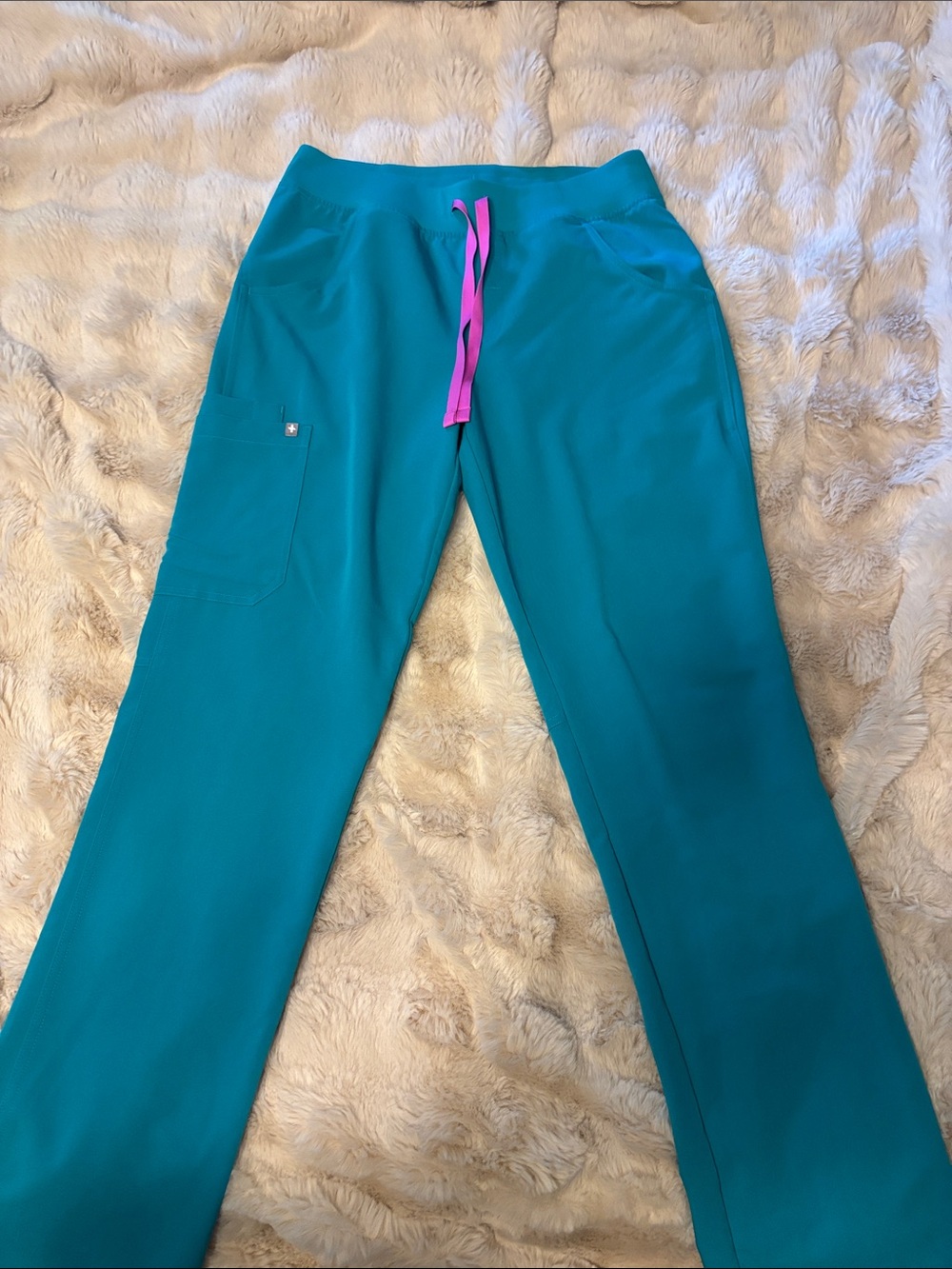 Figs lagoon Scrub Pants with Pink Logo Print